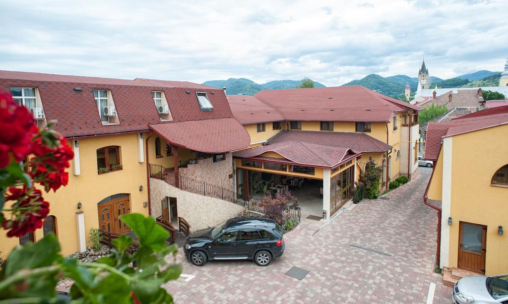 Pension La Fontana Baia Mare Exterior foto
